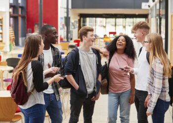 نوجوانان را چرا نمی‌توانیم درک کنیم