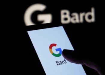 معاون گوگل در بریتانیا: پاسخ‌های چت‌بات بارد را باید راستی‌آزمایی کنید