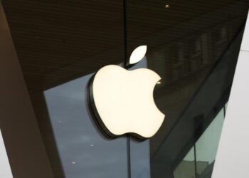 اپل در حال طراحی هوش مصنوعی اختصاصی برای رقابت با ChatGPT