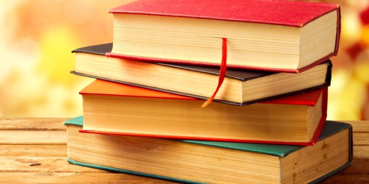 کتاب «درس گفتارهایی پیرامون حقوق شهروندی» منتشر شد