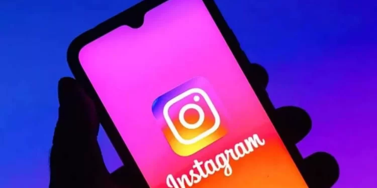 اینستاگرام حالا اجازه می‌دهد در پست‌های کاروسل از موسیقی استفاده کنید