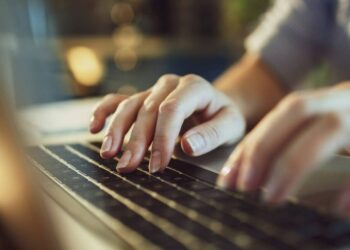 یک شرکت از فناوری کی‌لاگر برای اخراج کارمند خود استفاده کرد