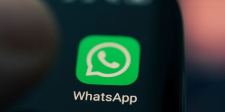 واتس‌اپ امکان ارسال عکس و ویدیو با کیفیت اصلی را فراهم می‌کند