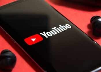 یوتوب به‌صورت آزمایشی با هوش مصنوعی خلاصه‌ای از محتوای ویدیوها را ارائه می‌کند