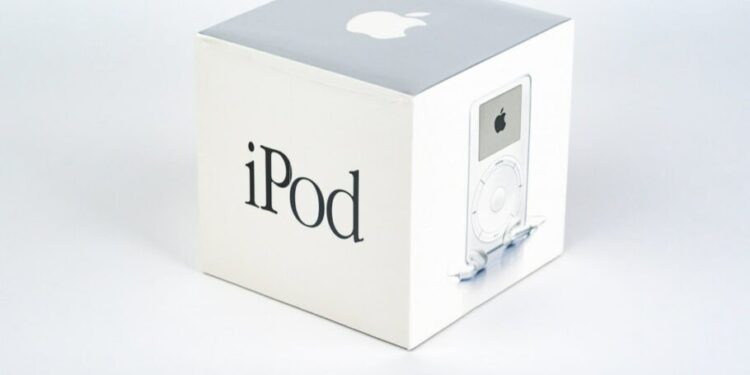 یک آیپاد نسل اول آکبند با قیمت رکوردشکن 29 هزار دلار فروخته شد